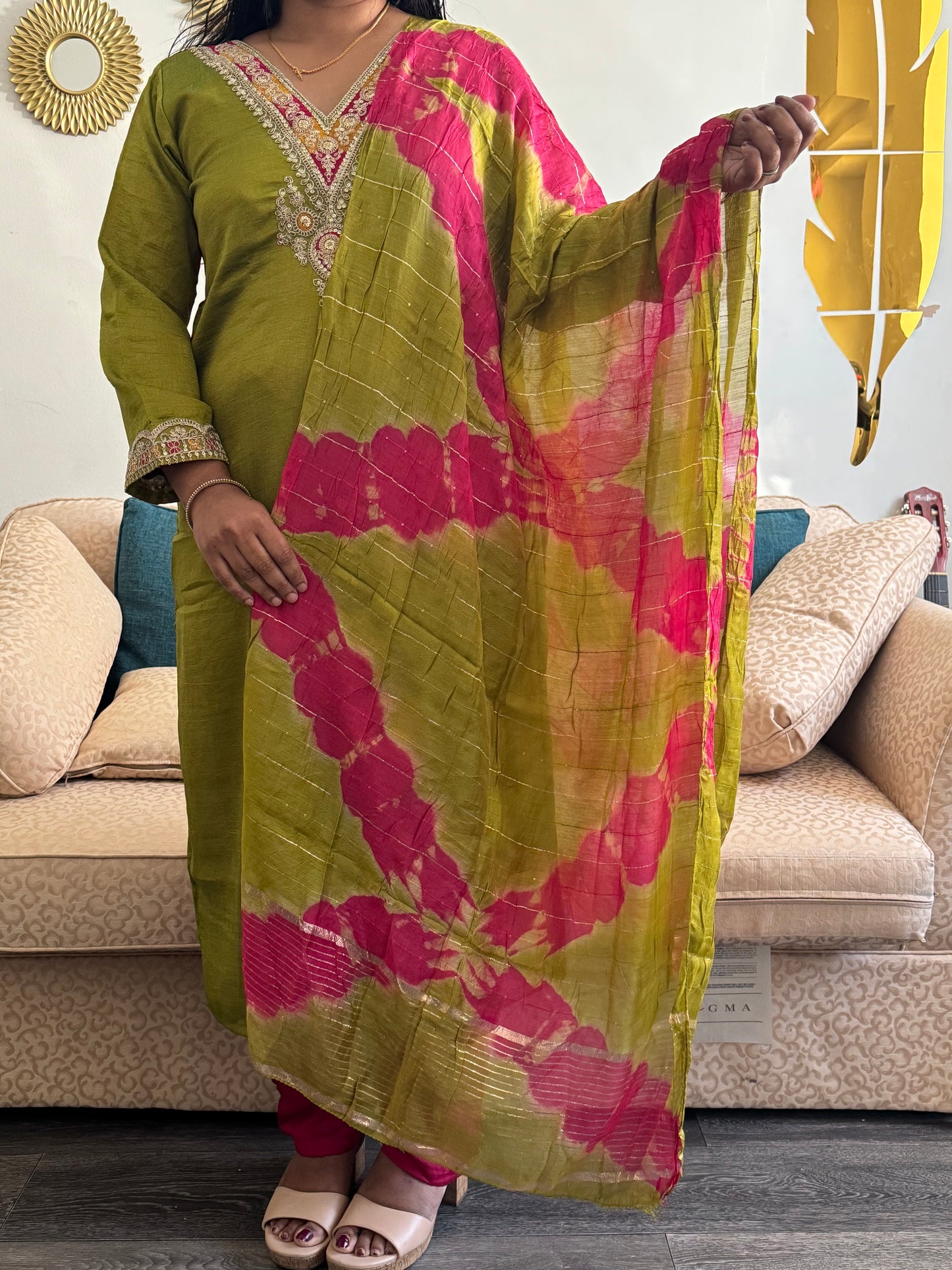 CHURIDAR SET
