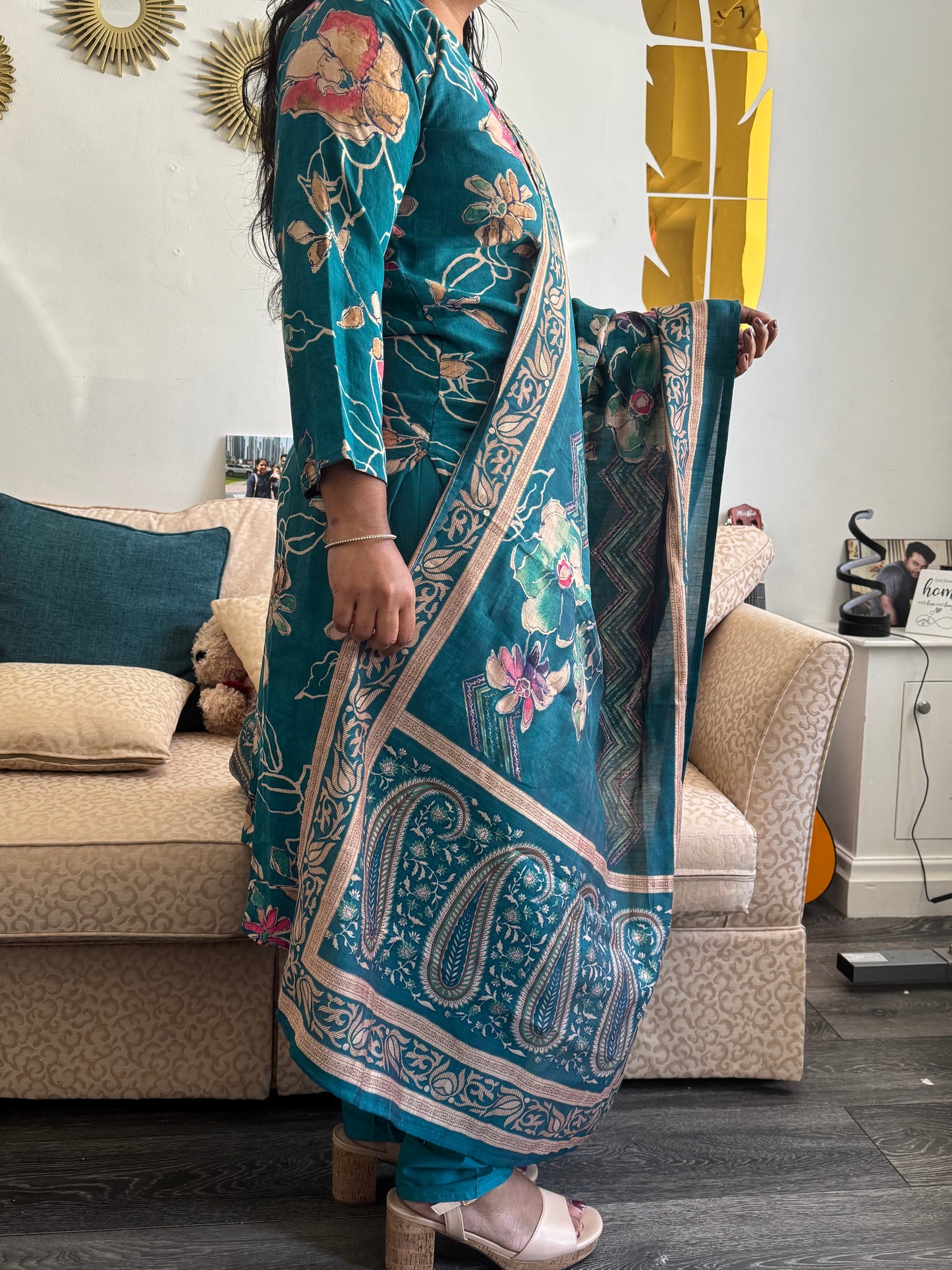 CHURIDAR SET