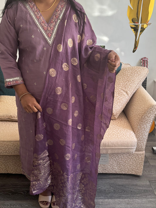 churidar set